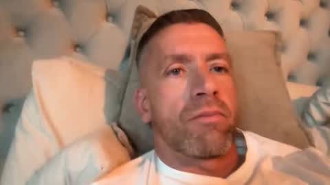 Snapshot of youwantus69 chatting on 11-09-25, 02:48 You want us 69 online show from 11-09-25, 02:48