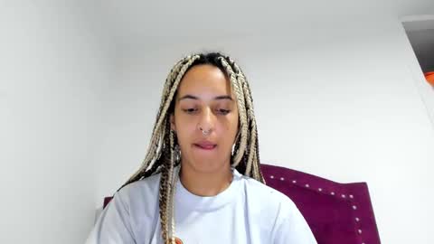 Snapshot of youwishtobeme chatting on 01-14-25, 01:26 elizabeth ju online show from 01-14-25, 01:26