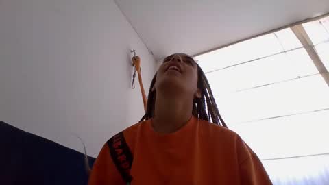 Snapshot of youwishtobeme chatting on 01-18-25, 05:59 elizabeth ju online show from 01-18-25, 05:59