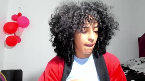 Snapshot of youwishtobeme chatting on 02-23-25, 03:35 elizabeth ju online show from 02-23-25, 03:35