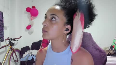 Snapshot of youwishtobeme chatting on 02-27-25, 11:48 elizabeth ju online show from 02-27-25, 11:48