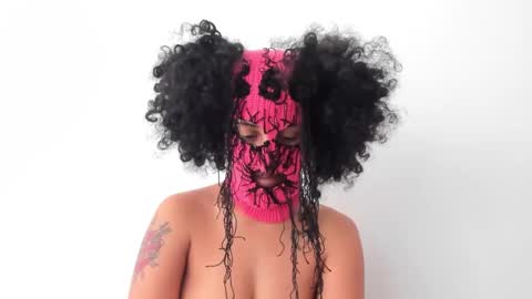 Snapshot of youwishtobeme chatting on 03-08-25, 03:13 elizabeth ju online show from 03-08-25, 03:13