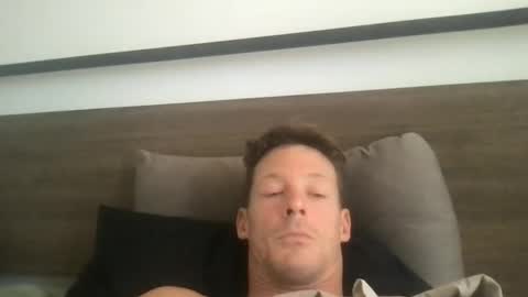 yoyoyo1221 online show from 12-04-25, 01:04