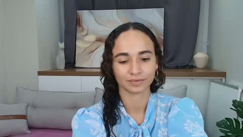 Ysenne online show from 05-20-26, 11:27
