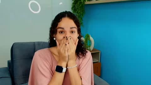 Ysenne online show from 05-22-26, 11:16
