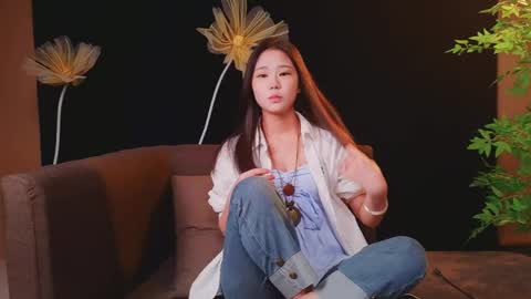 yu598188 online show from 06-03-26, 02:58