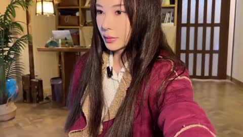 lili online show from 11-22-25, 01:21