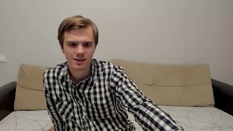 Yue Lang and Samm online show from 11-07-25, 07:14