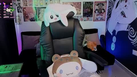    rawr   Anne Independent model      online show from 09-16-25, 09:16