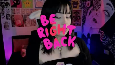    rawr   Anne Independent model      online show from 10-14-25, 11:27