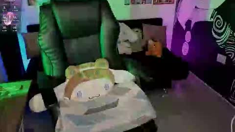 Snapshot of yuhwa chatting on 01-14-26, 11:53 rawr Anne Independent model online show from 01-14-26, 11:53