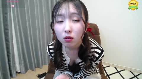 yui_x online show from 01-21-25, 11:56