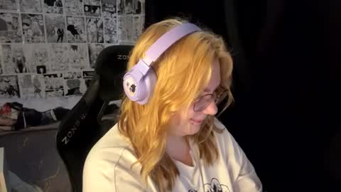 Snapshot of yuihina chatting on 08-02-26, 05:06 Julia online show from 08-02-26, 05:06