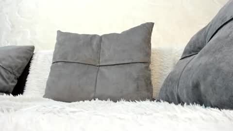 Snapshot of yuki_mii chatting on 03-06-25, 06:41 Yuki online show from 03-06-25, 06:41