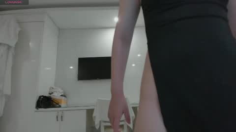 Yuki online show from 04-14-26, 11:05