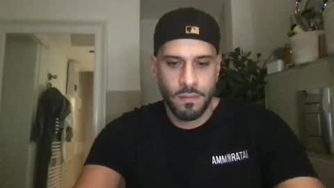 Snapshot of yul53 chatting on 10-03-25, 05:43 yul53 online show from 10-03-25, 05:43