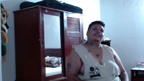 Snapshot of yulandval chatting on 11-13-25, 10:41 yul and val couple online show from 11-13-25, 10:41