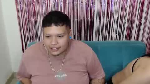 Snapshot of yulandval chatting on 12-01-25, 12:59 yul and val couple online show from 12-01-25, 12:59