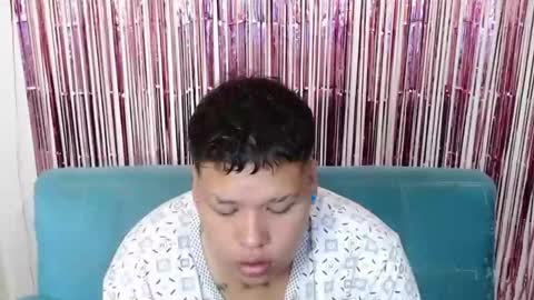 Snapshot of yulandval chatting on 12-03-25, 01:09 yul and val couple online show from 12-03-25, 01:09