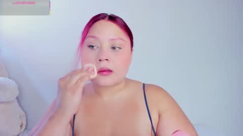 Yuliet online show from 09-08-25, 05:12