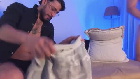 Snapshot of yulianpereira25 chatting on 09-25-25, 12:03 yulian 2811 online show from 09-25-25, 12:03