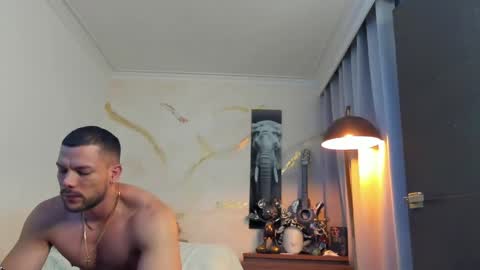 yulian 2811 online show from 05-22-26, 02:19