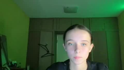 Snapshot of yuliastar chatting on 10-11-25, 05:11 Yuliia online show from 10-11-25, 05:11