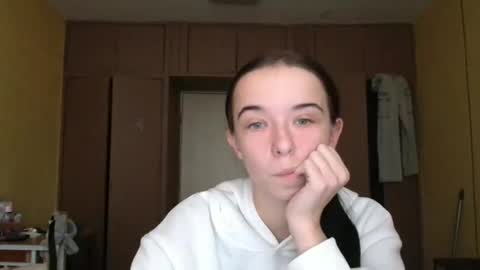 Yuliia online show from 10-21-25, 06:58