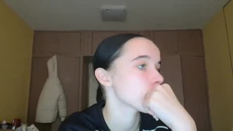 Yuliia online show from 11-05-25, 08:36