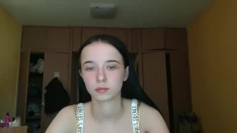 Snapshot of yuliastar chatting on 05-25-26, 06:41 Yuliia online show from 05-25-26, 06:41