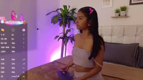 Snapshot of yuliethpetite chatting on 09-28-25, 03:34 yuliethpetite online show from 09-28-25, 03:34