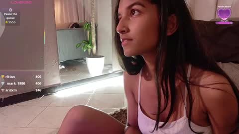 Snapshot of yuliethpetite chatting on 10-10-25, 11:48 yuliethpetite online show from 10-10-25, 11:48