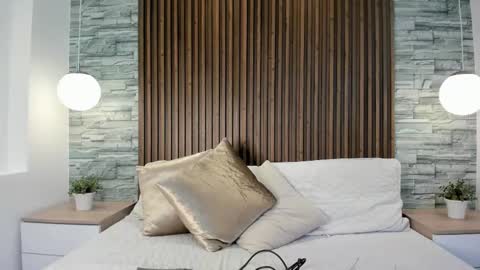 yulievans online show from 01-18-25, 12:24