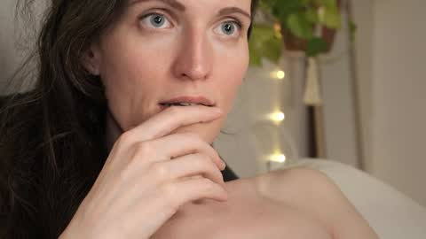 yulla dao online show from 02-04-25, 06:06