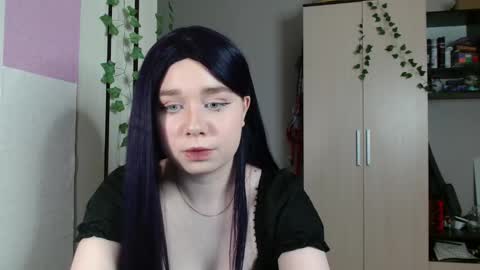 Eva online show from 12-15-25, 05:06