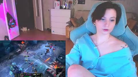 Snapshot of yum_neko_chan chatting on 03-09-25, 07:05 Kris online show from 03-09-25, 07:05