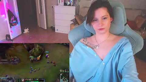 Snapshot of yum_neko_chan chatting on 03-09-25, 10:08 Kris online show from 03-09-25, 10:08