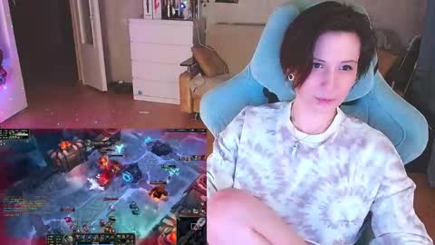 Snapshot of yum_neko_chan chatting on 03-11-25, 07:47 Kris online show from 03-11-25, 07:47