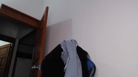 yumchocolate777 online show from 04-24-26, 07:44