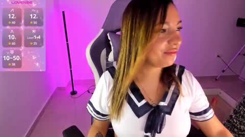 Snapshot of yumecam_rooms chatting on 12-14-25, 12:05 Yumecam rooms online show from 12-14-25, 12:05