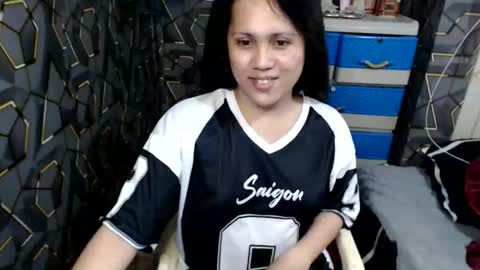 Snapshot of yumi_white chatting on 10-08-25, 05:38 yumi online show from 10-08-25, 05:38