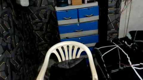 yumi online show from 04-05-26, 12:30