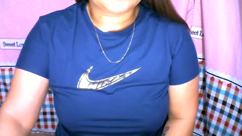 Yumie online show from 06-19-26, 09:18