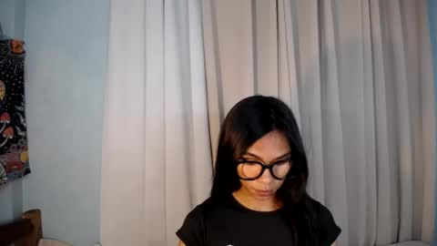 CALL ME YUMLEXX online show from 06-29-26, 10:15