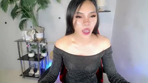 CALL ME YUMLEXX online show from 07-27-26, 11:56