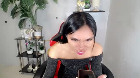CALL ME YUMLEXX online show from 08-01-26, 02:00