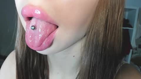 Snapshot of yumm__ chatting on 12-29-24, 05:10 Im away next stream September 10 at 1400 Moscow time online show from 12-29-24, 05:10