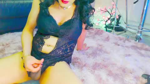 Snapshot of yummy1a chatting on 12-20-24, 01:58 Yummy online show from 12-20-24, 01:58