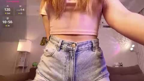 Snapshot of yummy_yuna chatting on 06-20-26, 08:22 Yumi online show from 06-20-26, 08:22