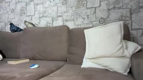 Snapshot of yummyalexxx chatting on 05-06-26, 05:51 Alex online show from 05-06-26, 05:51